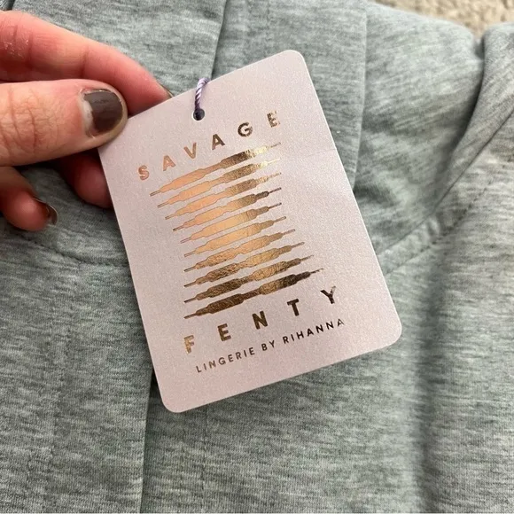 Savage X Fenty, Women's, Forever Savage Showgirl Short Robe Grey size M/L