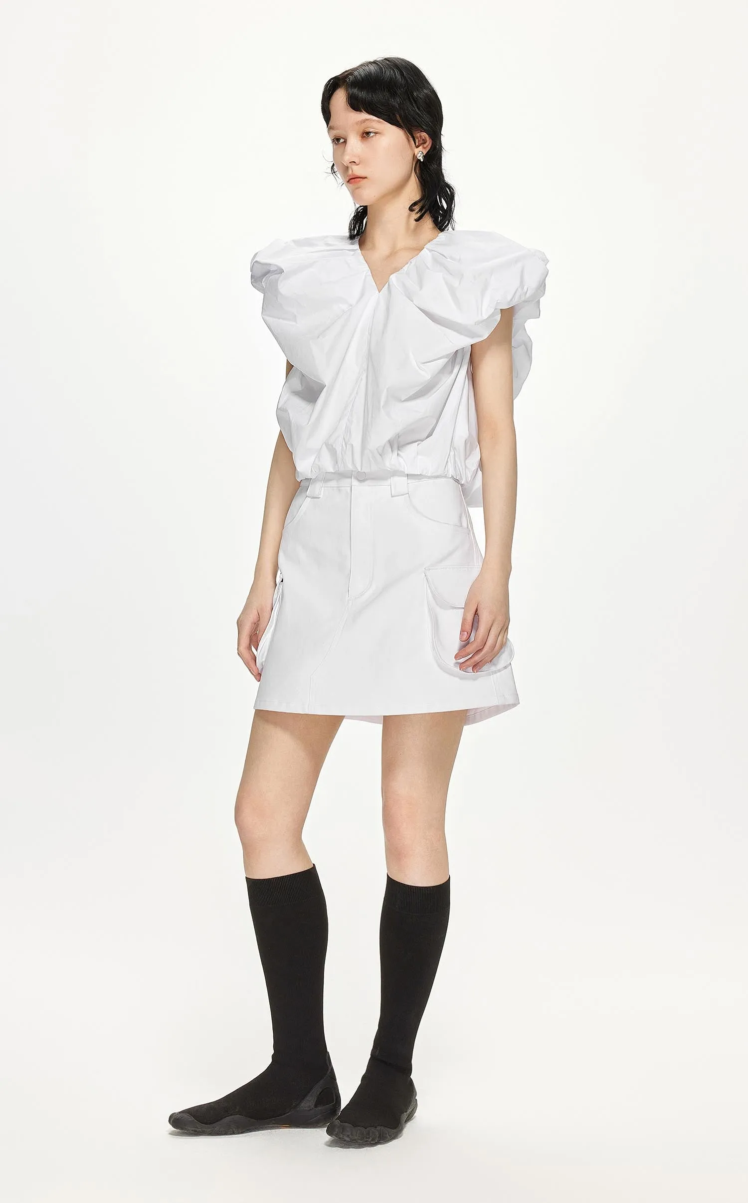 Shirt / JNBY Loose Fit V-Neck Ruffled Sleeveless Top (100% Cotton)