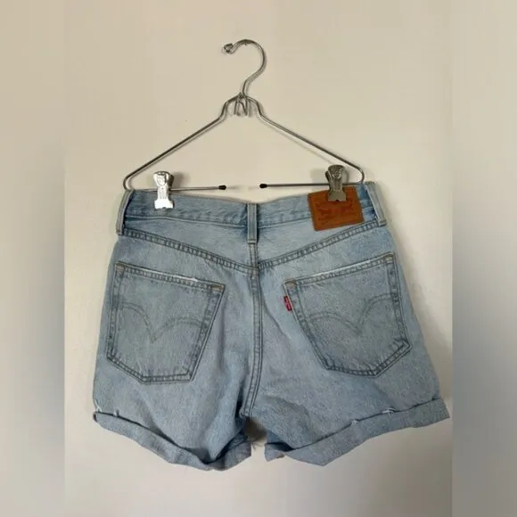 SIZE 27 High Waisted Levi’s Denim Light Wash Distressed Shorts