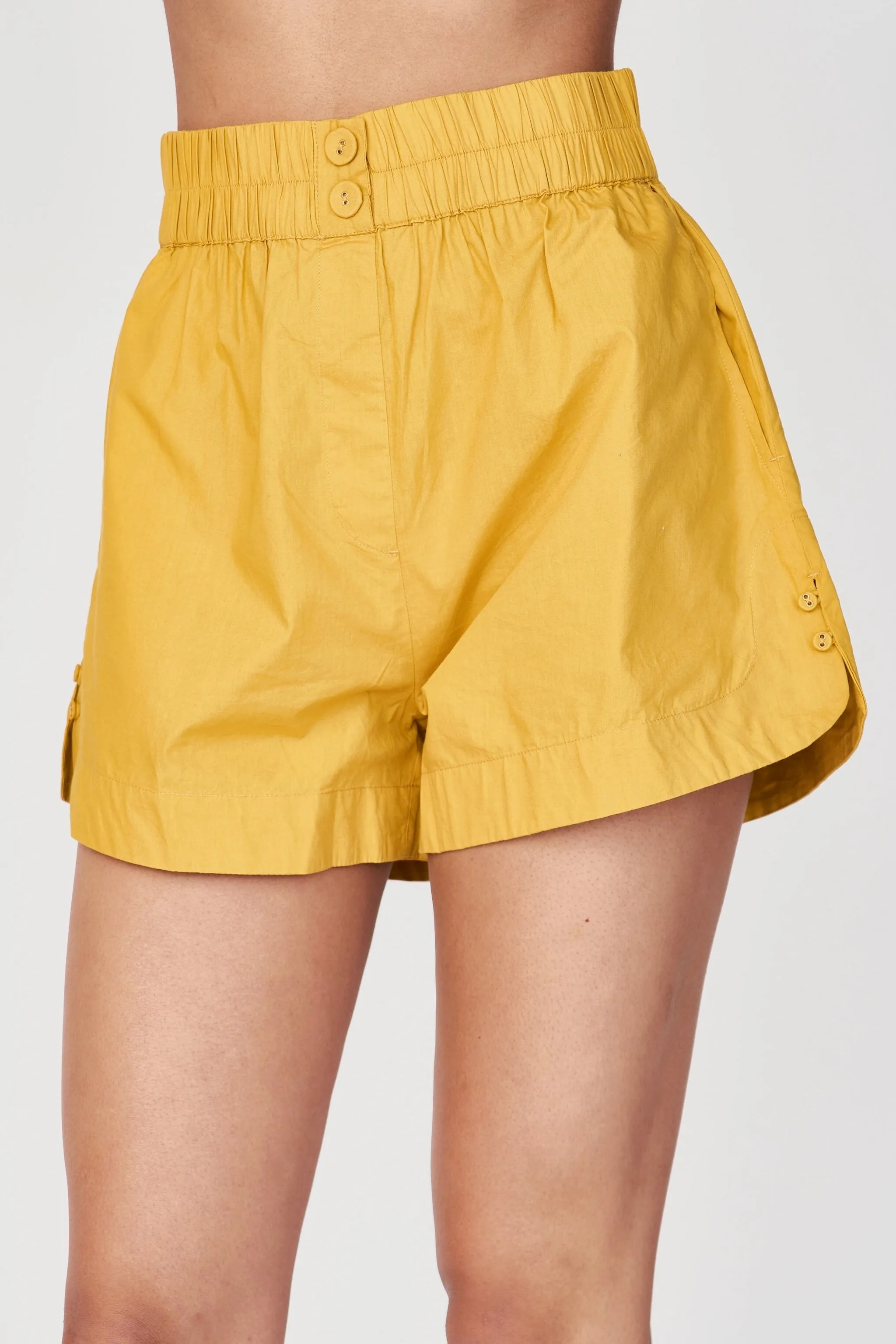 Track Shorts in Gilded