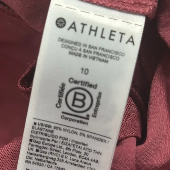 TREKKIE NORTH MID RISE BERMUDA SHORT dusty rose size 10 active wear