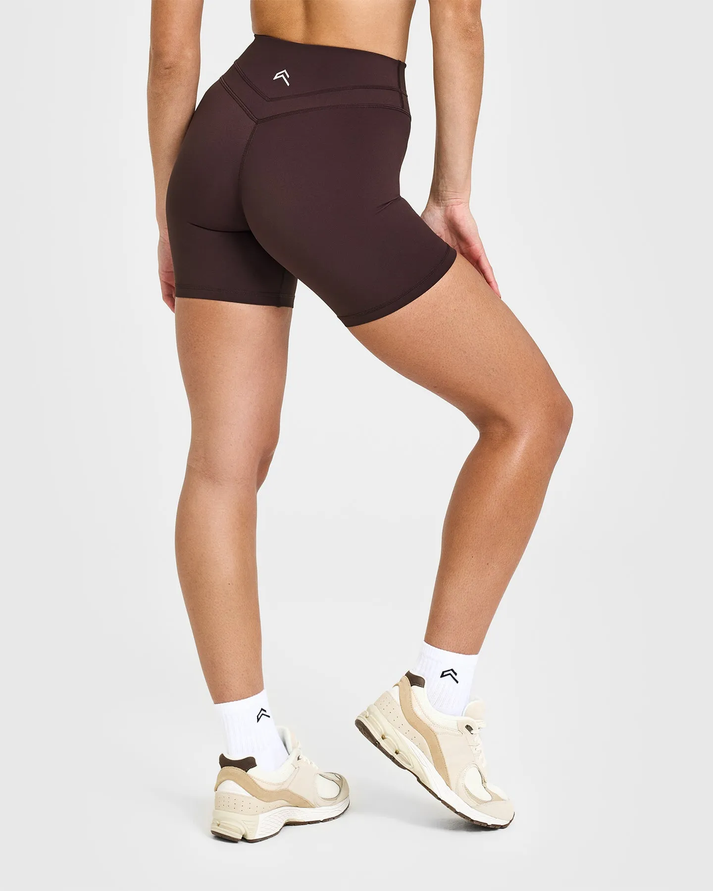 Unified High Waisted Shorts 6" | Plum Brown