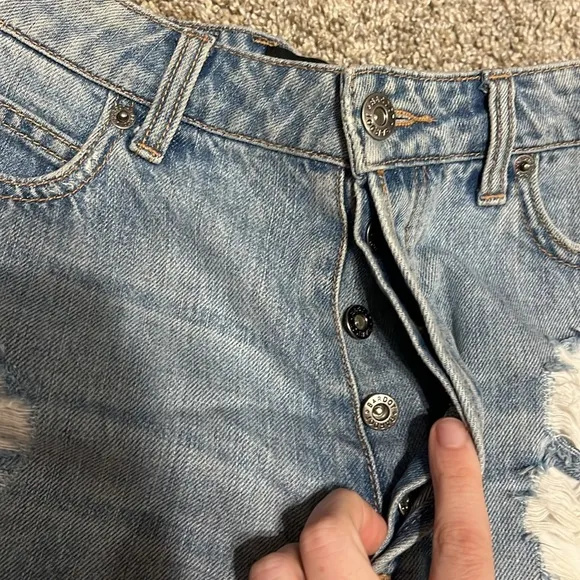 Urban outfitters bardot denim high waisted patched distressed shorts size 26