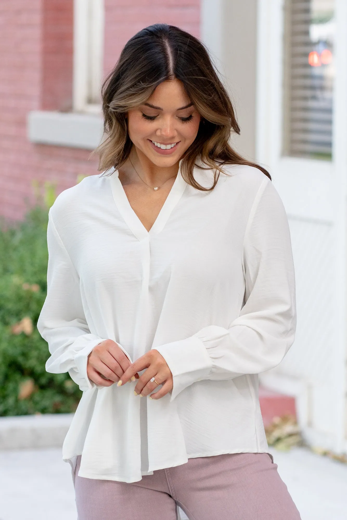 V Neck Rumpled Fabric Blouse - Off White