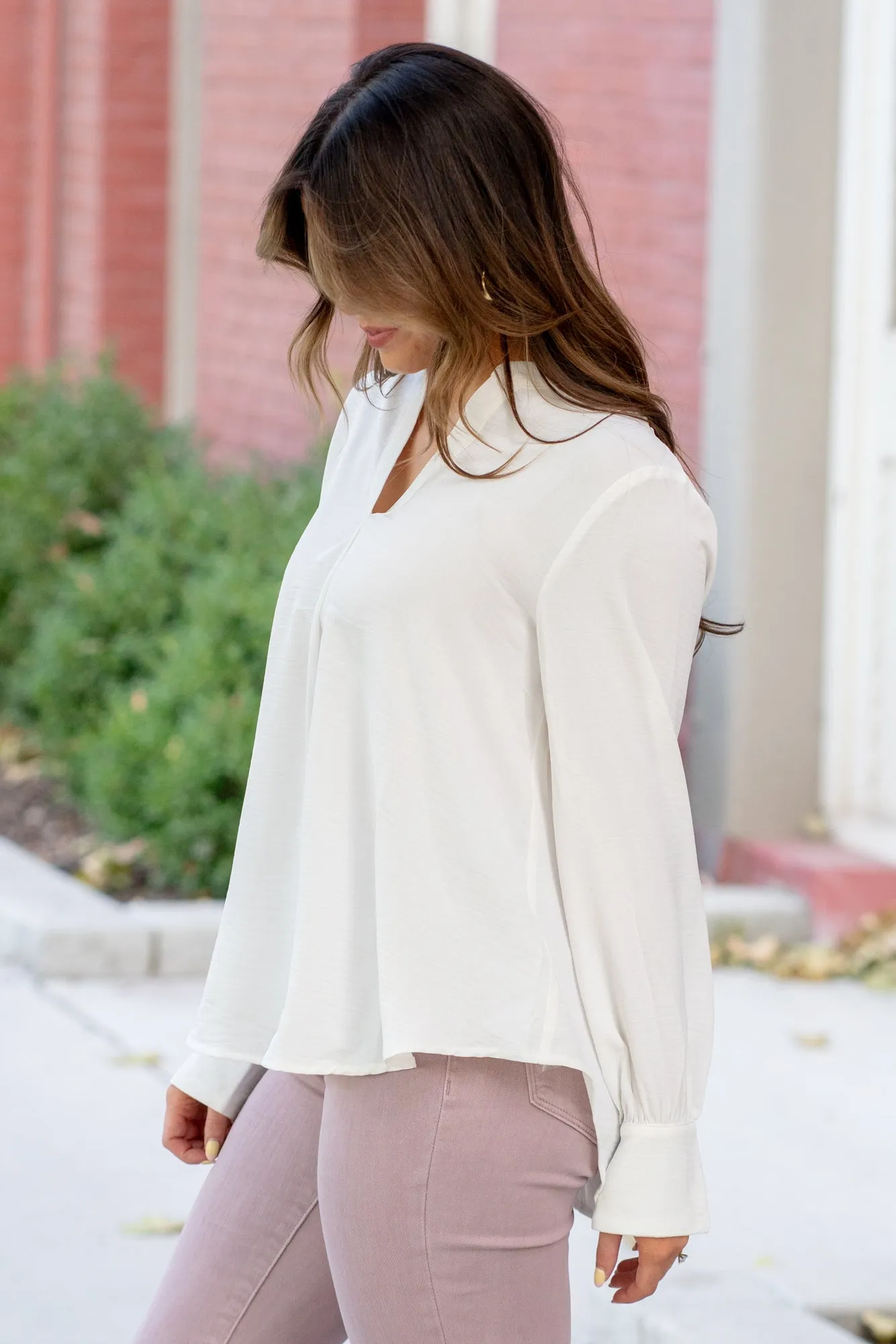 V Neck Rumpled Fabric Blouse - Off White
