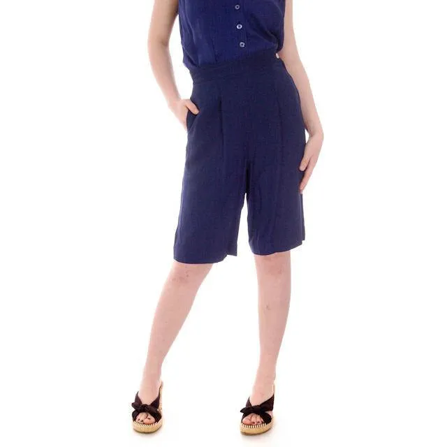 Vintage Ladies Side Zip Bermuda  Shorts Navy Blue Versatogs 1940s 27" Waist