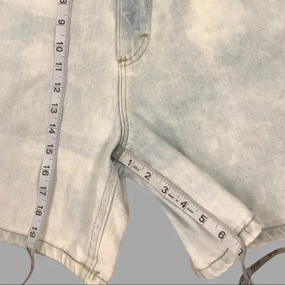 Vintage Lee Jean Shorts, 90’s, High waisted, Bermuda Jean Shorts, light wash
