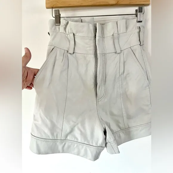 Walter Baker Velda Off-White Lambs Leather Paper Bag High-Waisted Shorts Size XS
