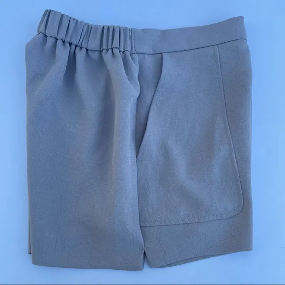 Wilfred Welles Short High Waist Patch Pocket Gray