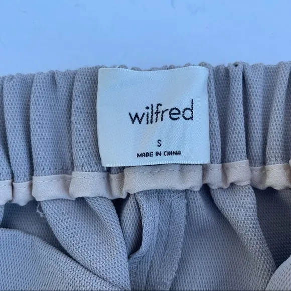 Wilfred Welles Short High Waist Patch Pocket Gray