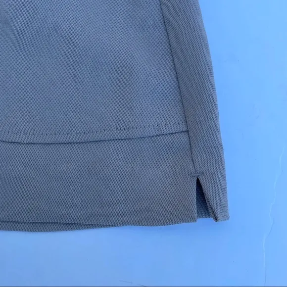 Wilfred Welles Short High Waist Patch Pocket Gray
