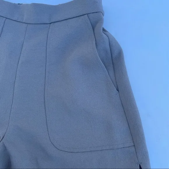 Wilfred Welles Short High Waist Patch Pocket Gray