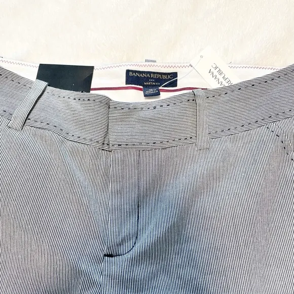 🆕Women’s Banana Republic Martin Bermuda Shorts