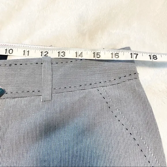 🆕Women’s Banana Republic Martin Bermuda Shorts