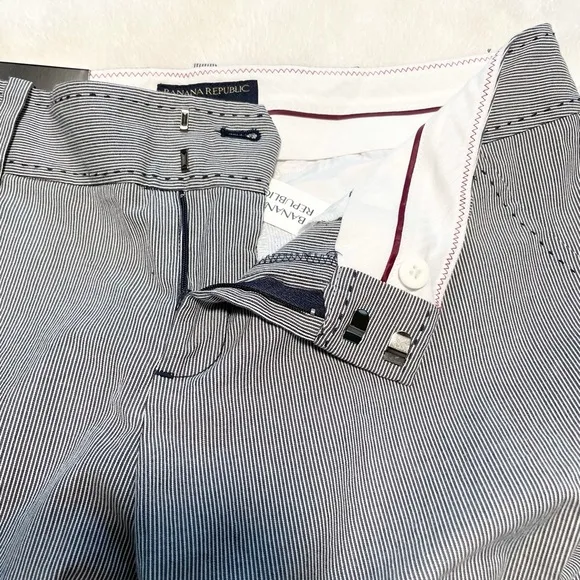 🆕Women’s Banana Republic Martin Bermuda Shorts
