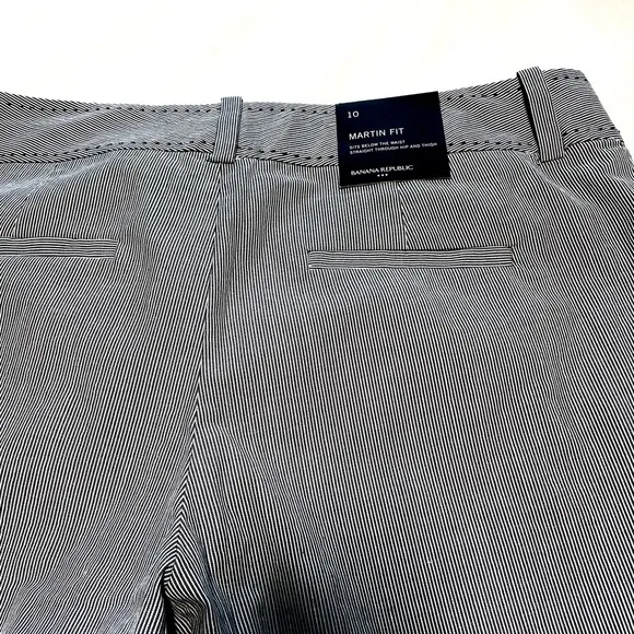 🆕Women’s Banana Republic Martin Bermuda Shorts