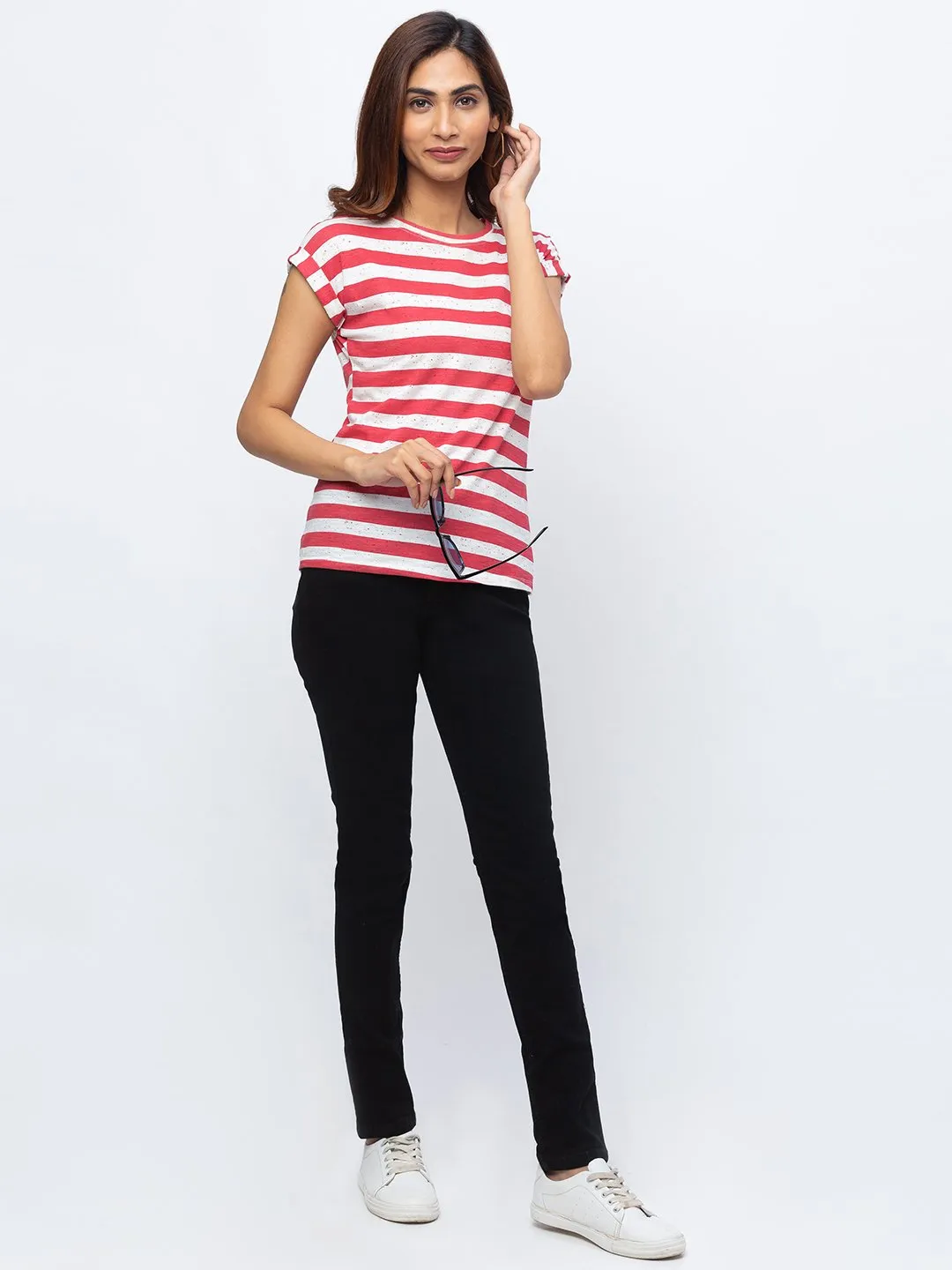 ZOLA Black Pencil Fit Full Length Denim Jeans For Women